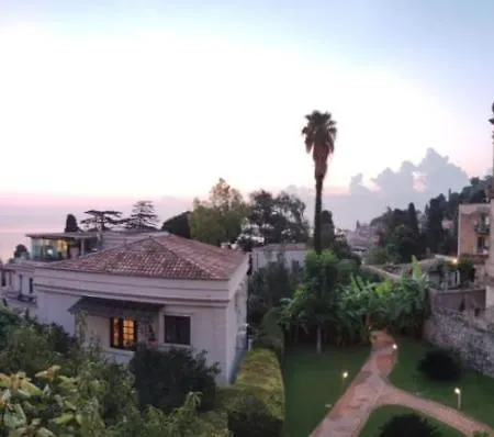 The Dolphins 3* Taormina